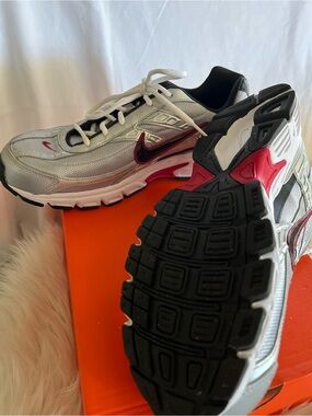 Nike Silver, Red & Black Athletic Sneakers